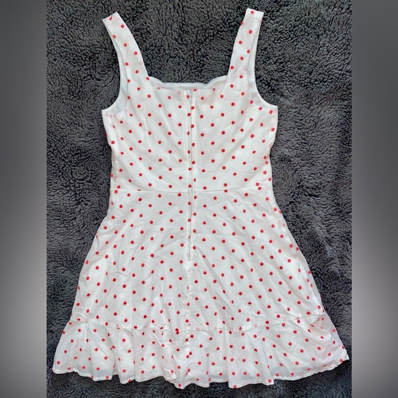 NWOT TRIXXI WHITE AND PINK POLKA DOT MINI SUNDRESS // SIZE SMALL💗 - Picture 4 of 5